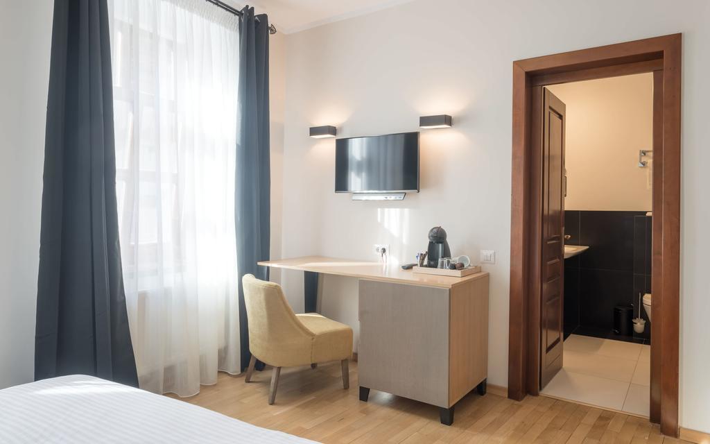 Antler Boutique Hotel Brasov Exterior photo